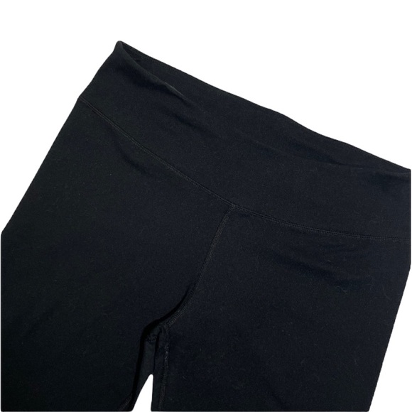 Fabletics Cropped Leggings Athletic Pants Crop Leg Style Black Size Medium - Picture 7 of 10